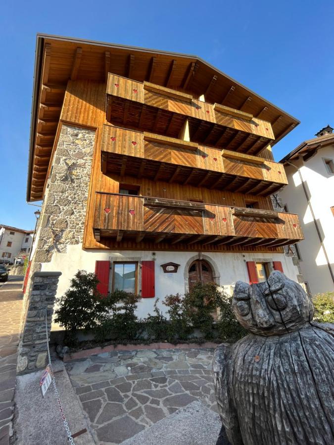 Casa Vacanze Ranuncolo 6 Sùtrio Esterno foto
